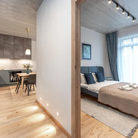 Brand New White Lotus 3 By Reside Baltic Apartment *