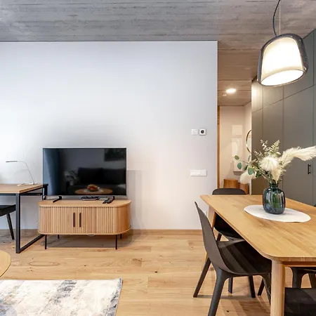 公寓 Brand New White Lotus 3 By Reside Baltic 维尔纽斯