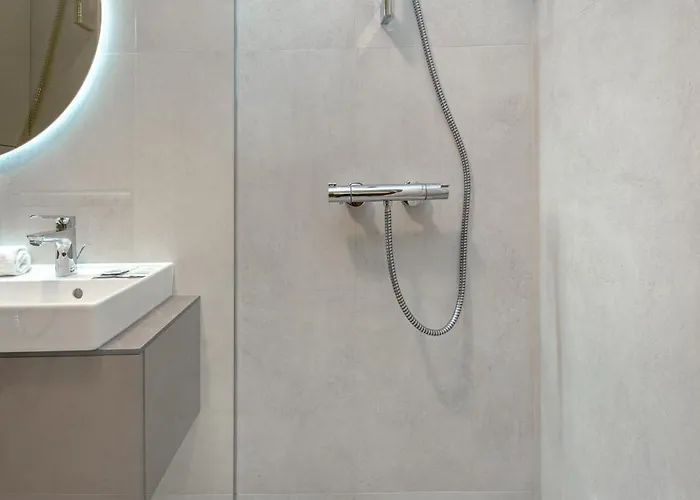 Brand New White Lotus 3 By Reside Baltic Appartement Vilnius