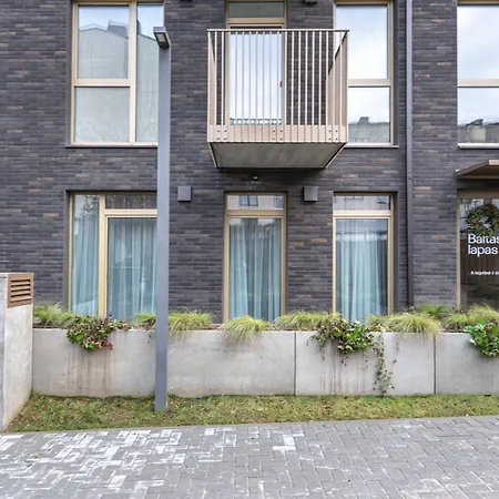 アパート Brand New White Lotus 3 By Reside Baltic ヴィリニュス