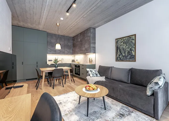 Brand New White Lotus 3 By Reside Baltic * ヴィリニュス